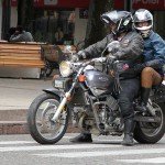 Een van de echte bikers in Valvidia, op een heuse Verox 250 cc V-twin
